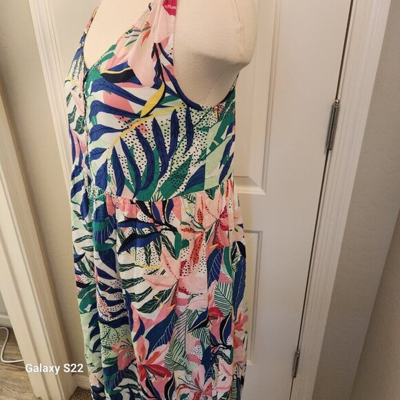 Ann Taylor Loft Floral Midi dress. NWT. Size 2 - Picture 4 of 9